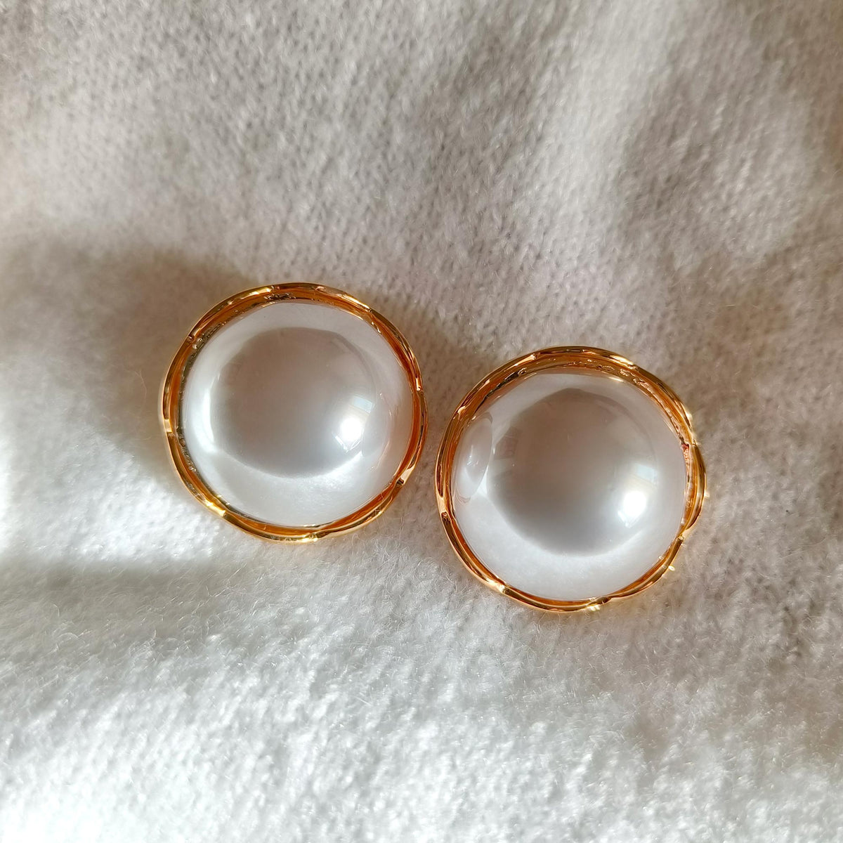 Lara Pearl Tops
