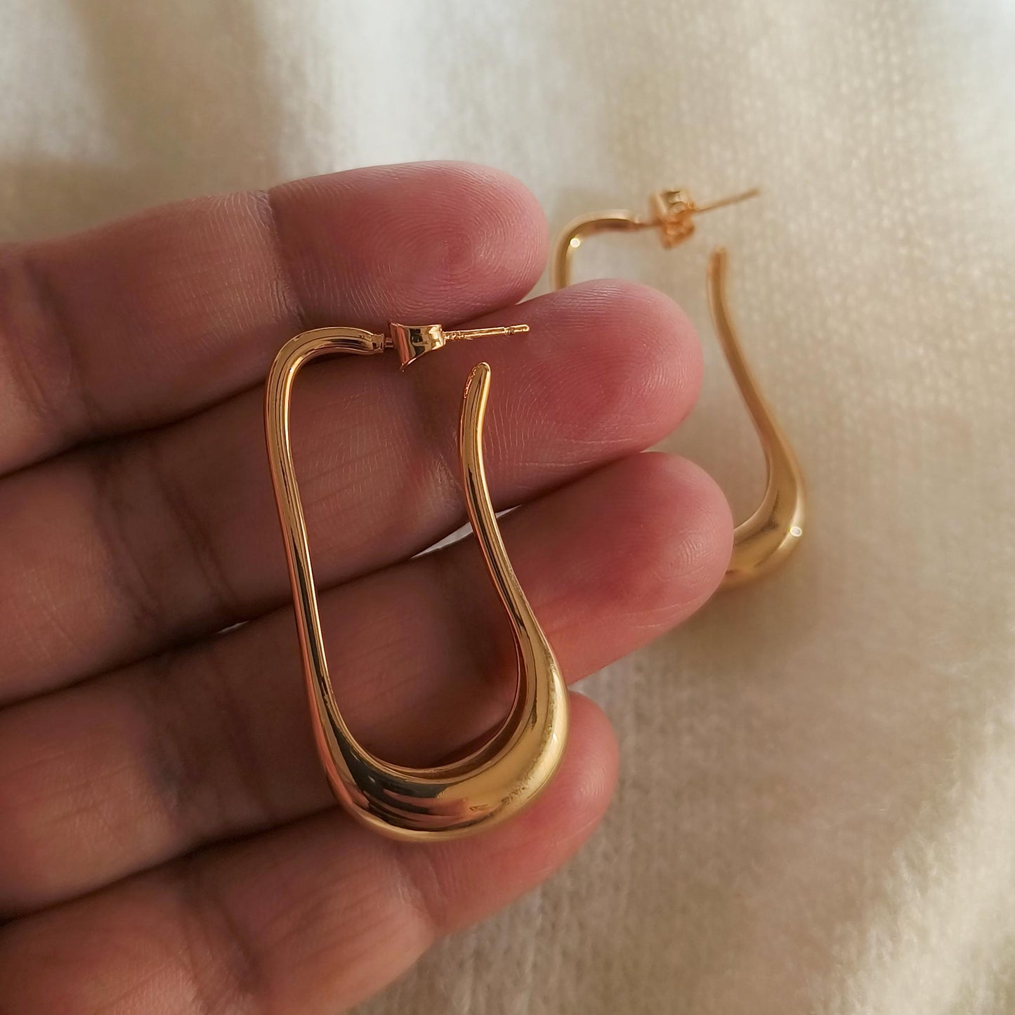 Mia Golden Hoops