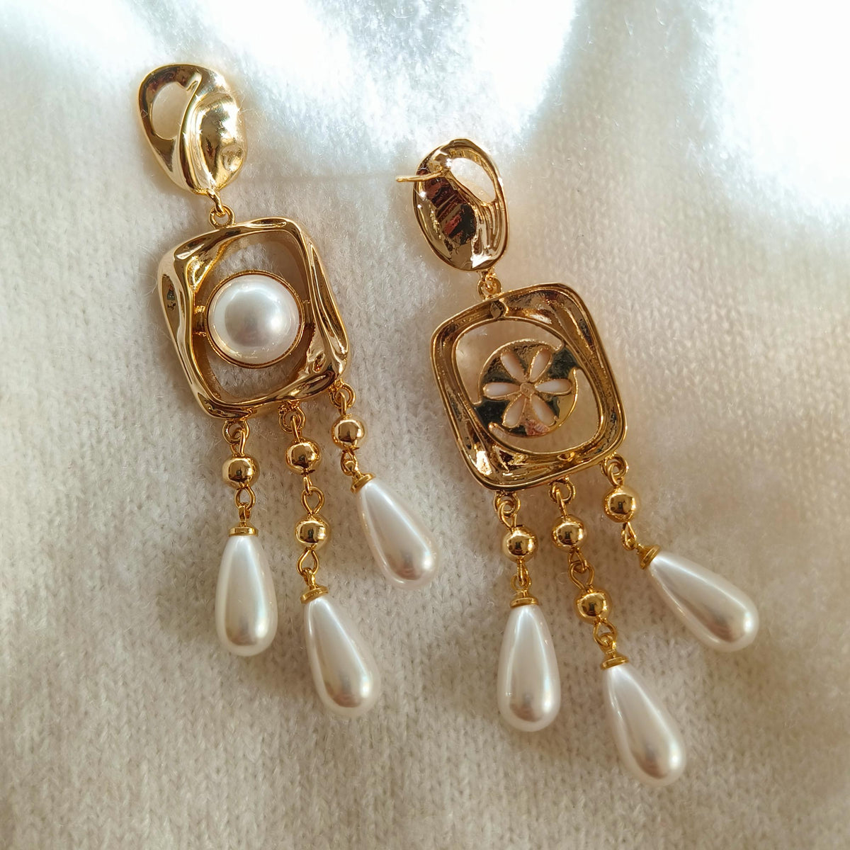 Vera Pearl Danglers