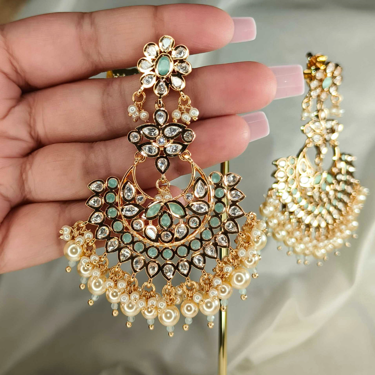 Chitrangada Mint Chandbali