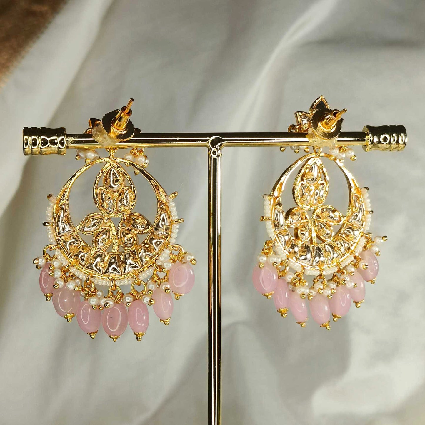 Ishika Gulabi Chandbali