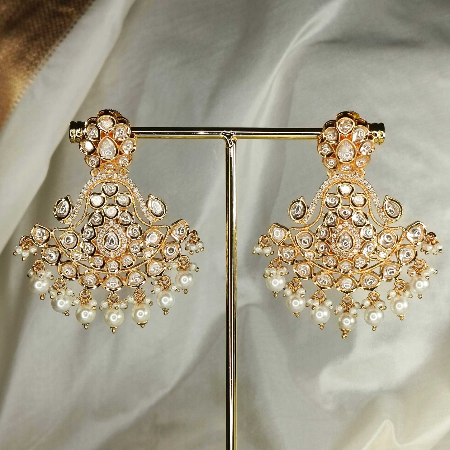Uttara Pearl White Chandbali