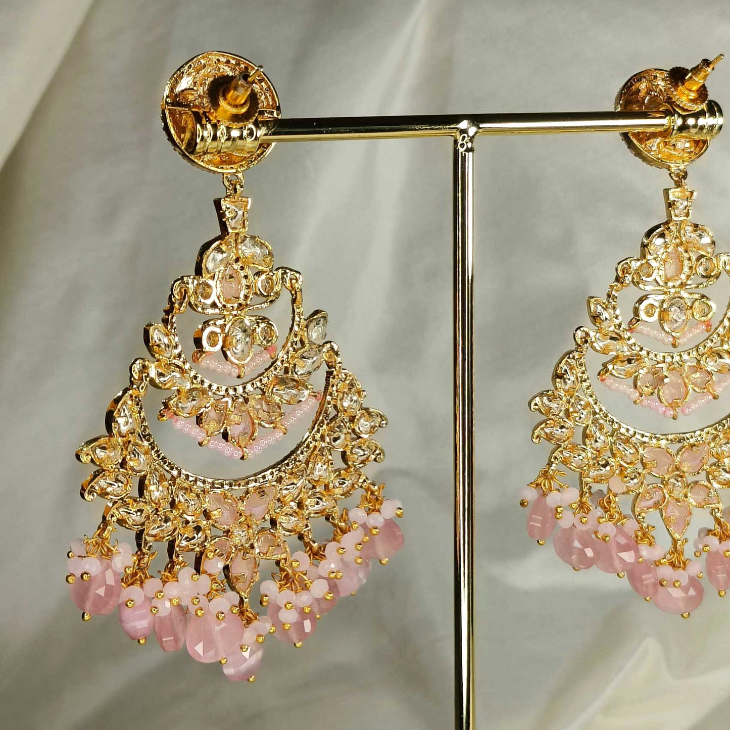 Gulabi Ramayantika Chandbali