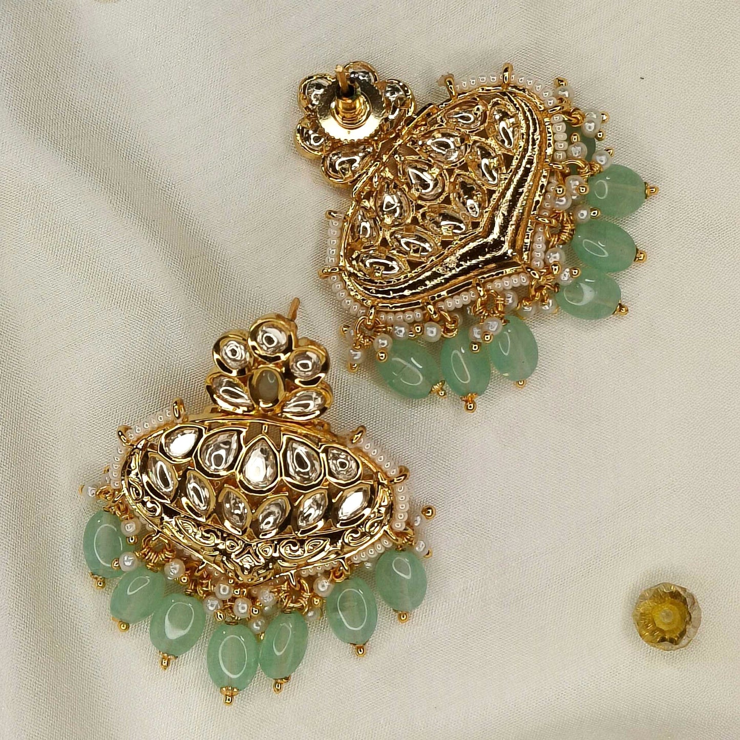 Mint Ratna Danglers