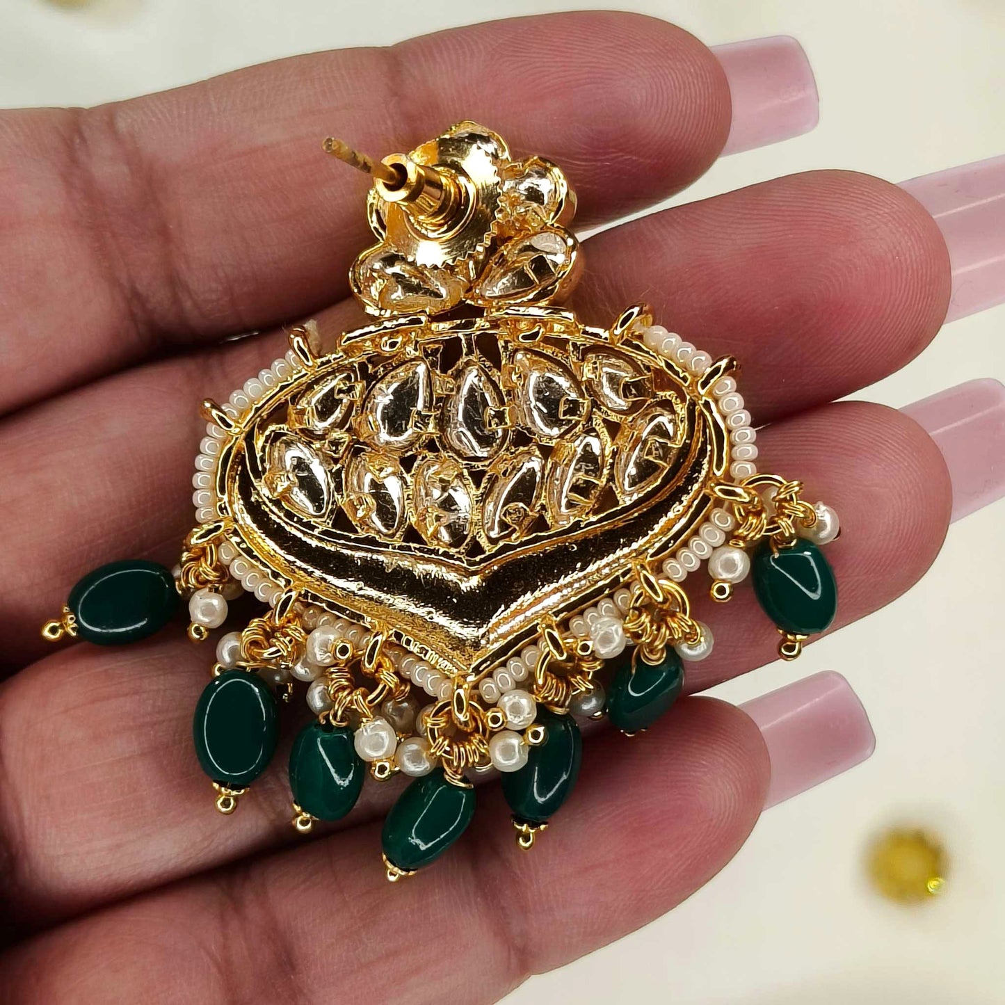 Emerald Ratna Danglers