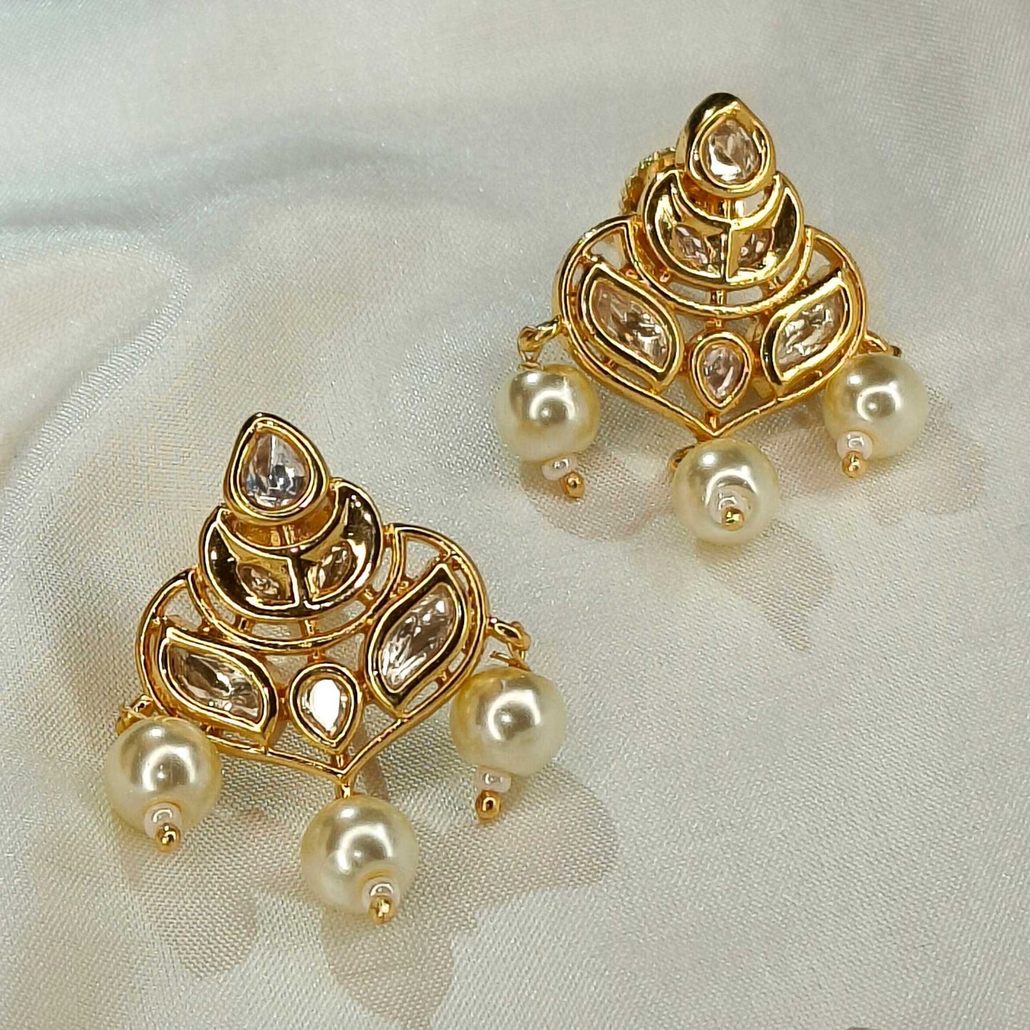 Ila Pearl White Tops