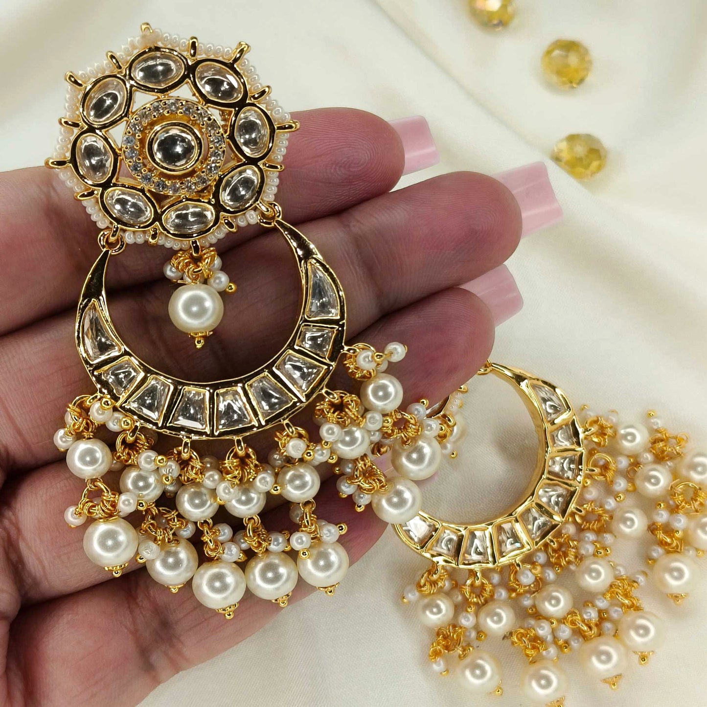 Rajasi Pearl Chandbali