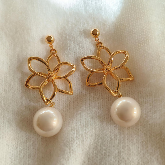 Aurora Pearl Danglers