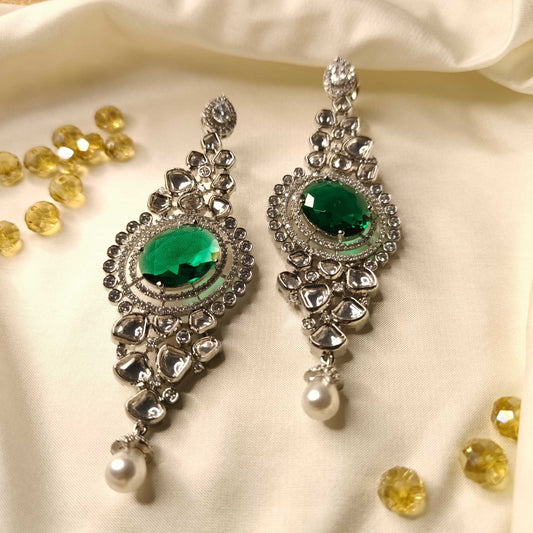 Emerald Aurelia Danglers