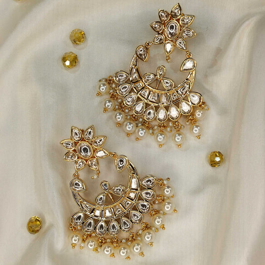 Chandaka White Chandbali